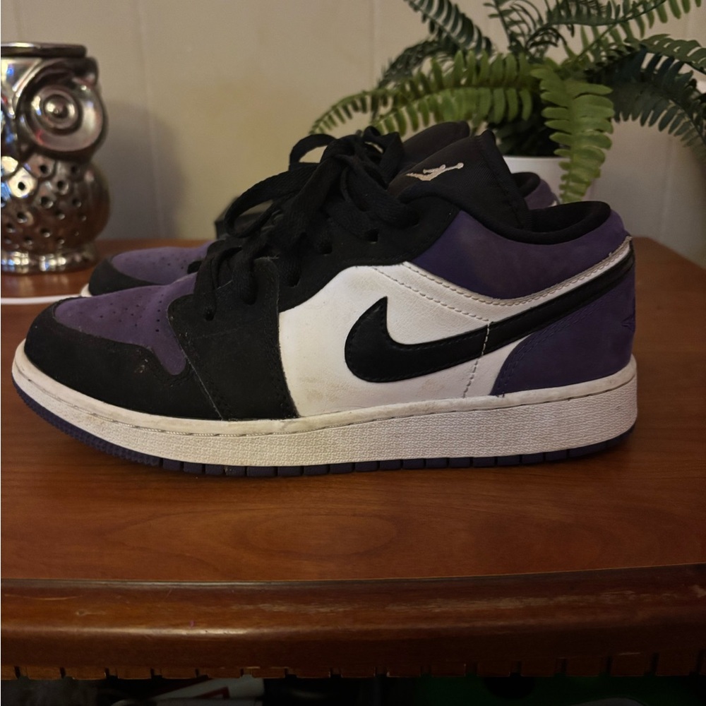PURPLE JORDAN 1 LOW
